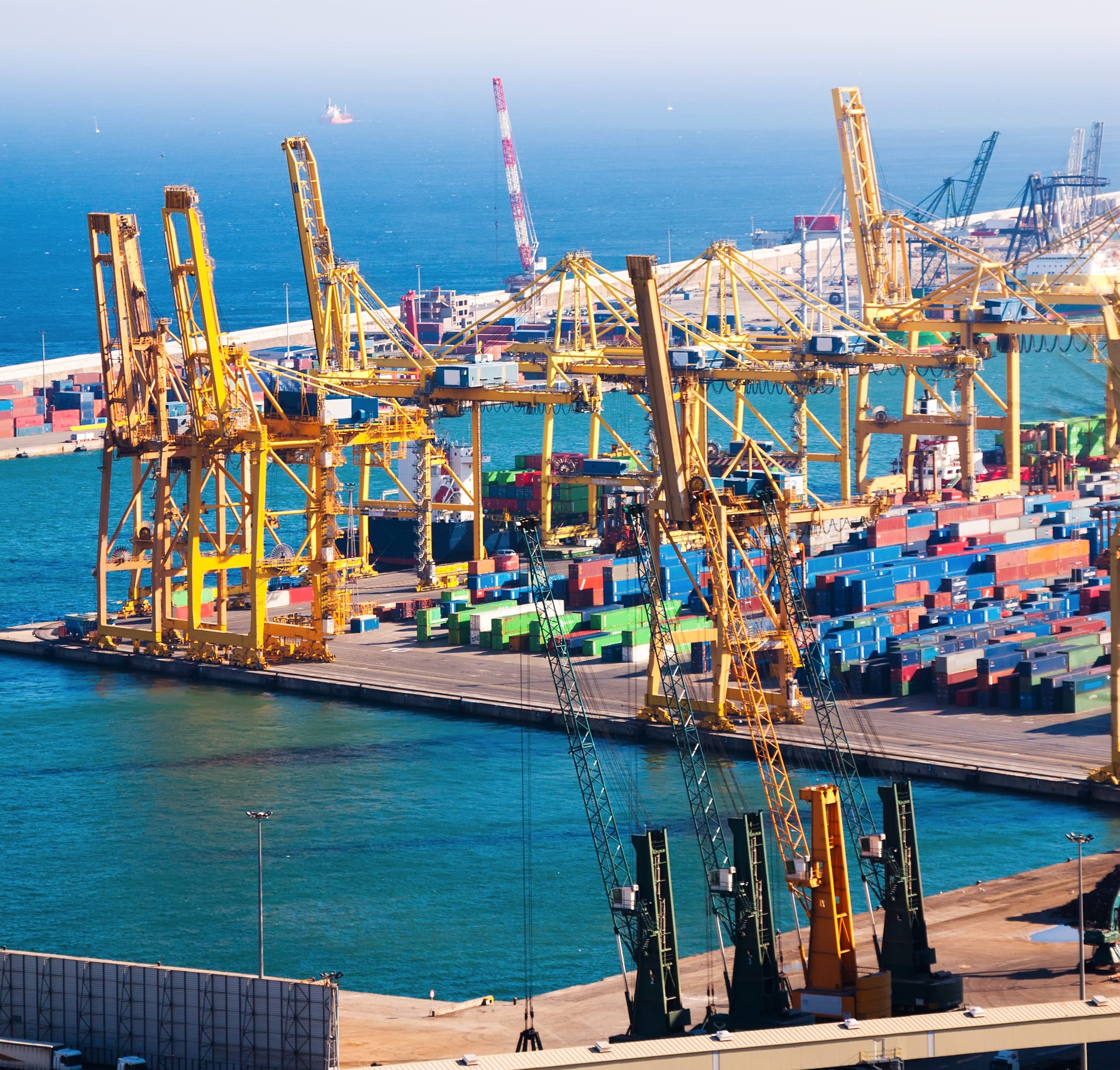 Port congestion worldwide